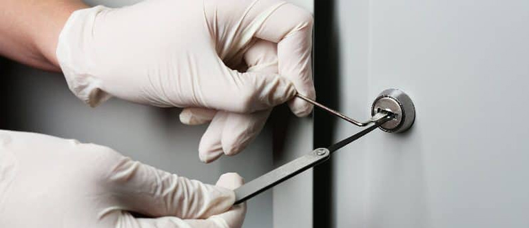 Commercial Emergency Locksmith Delhi