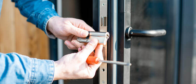 Commercial Locksmith Delhi